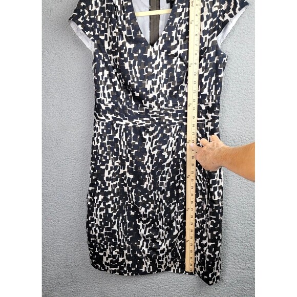 Ann Taylor Dress Womens 8 Black Brown Cream Geometric V-Neck Corpcore Siren - Picture 9 of 16